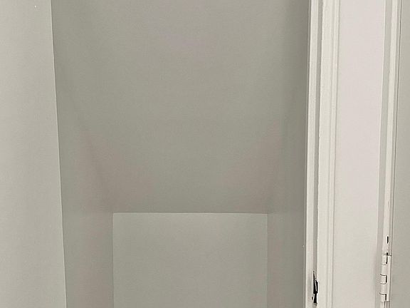 5th image of 8904 Avenue J #1