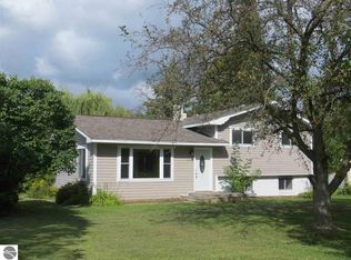4072 Lake George Rd, West Branch, MI 48661
