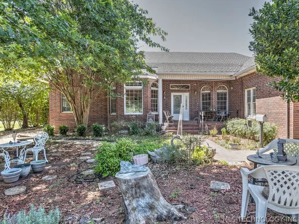 10211 E 2020th Rd, Waurika, OK 73573