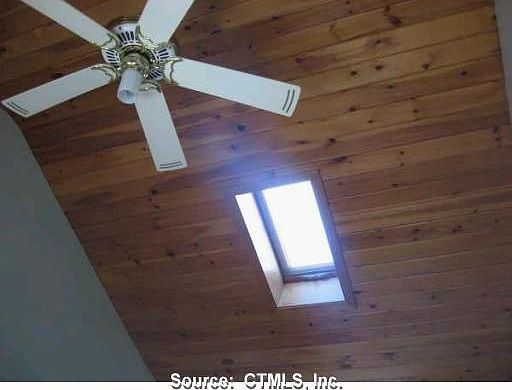 Foyer tongue and groove ceiling