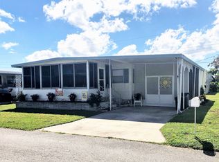 164 4th St W, Nokomis, FL 34275