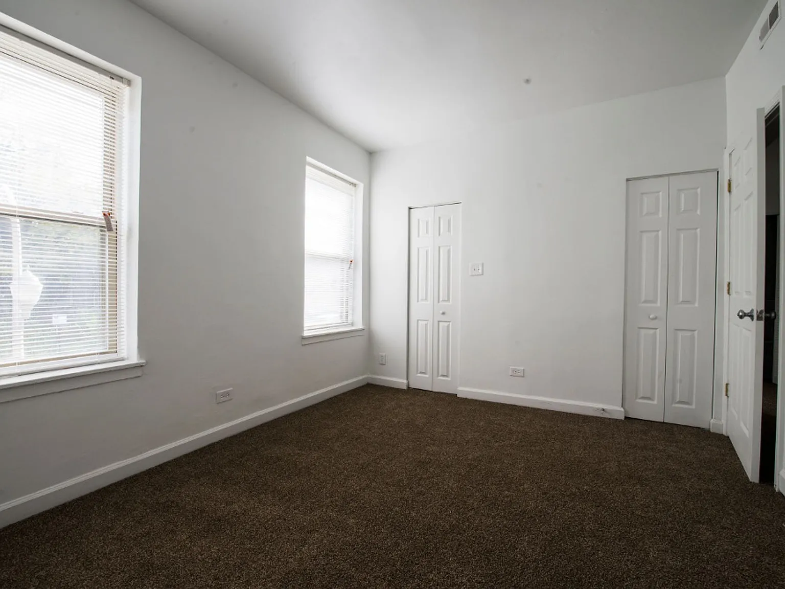 1236 S Lawndale — Photo 2