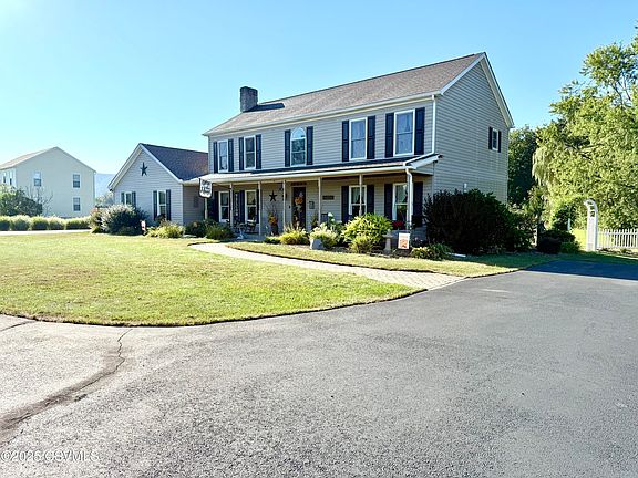 4th image of 222 Larch Rd