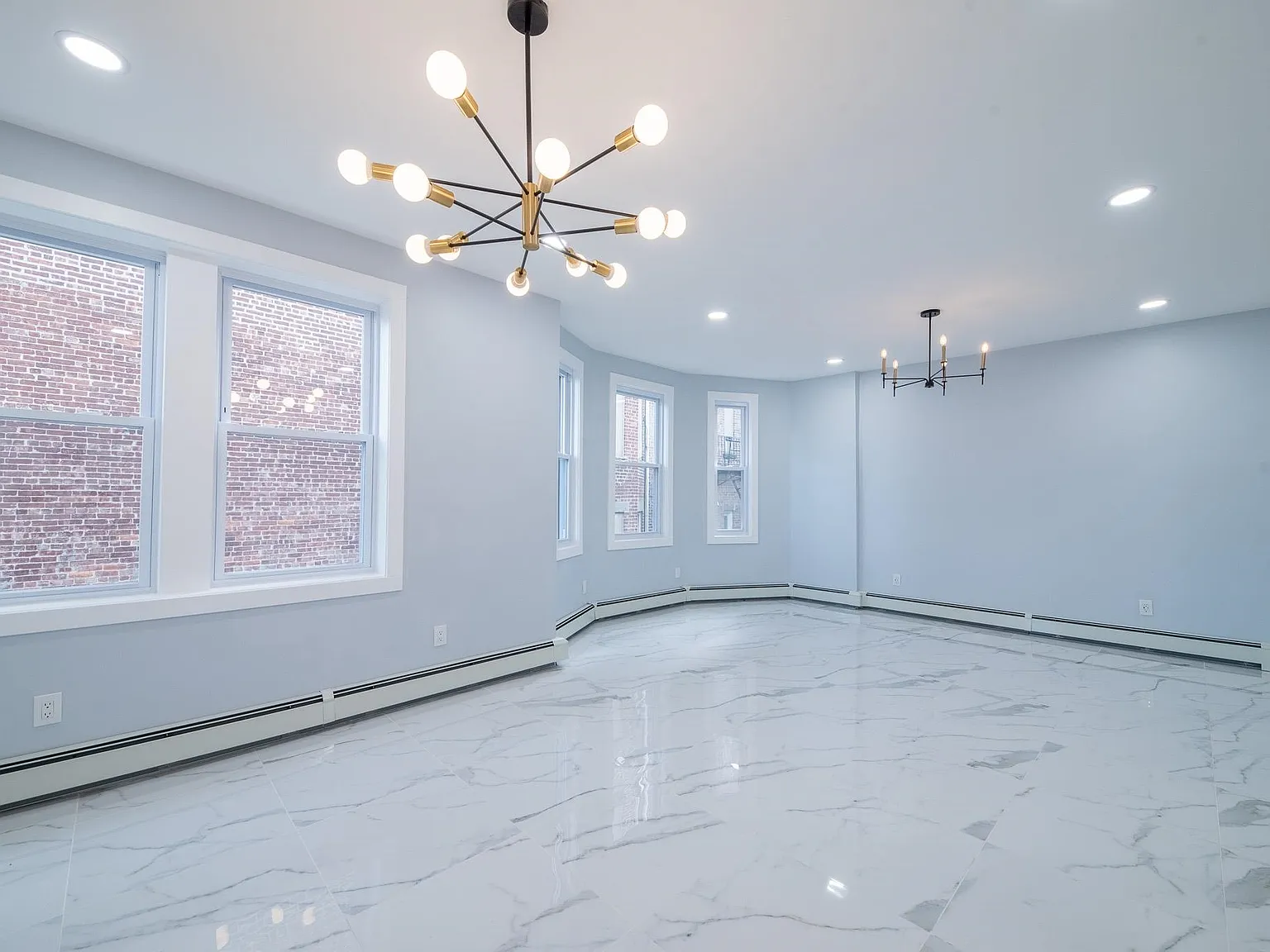 2 bed, 1.0 bath, $3,200 — Photo 2