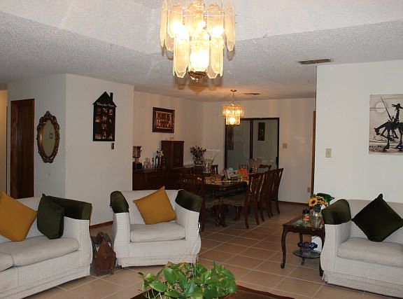 3rd image of 415 Sagua La Grande Ave