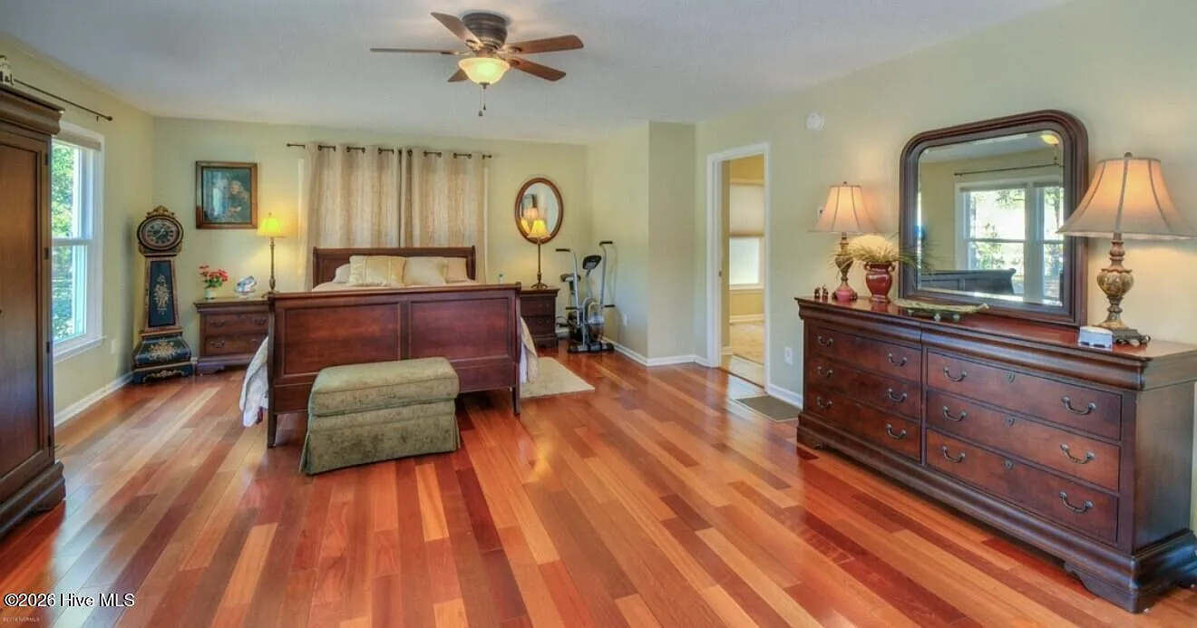 1 bed, 1.0 bath, 582 sqft, $1,400 — Photo 1