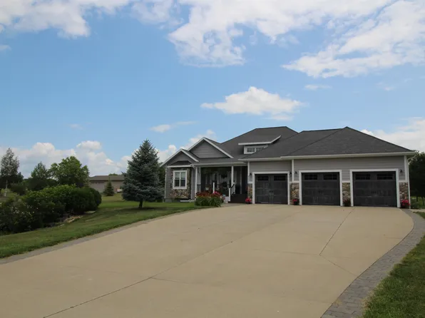 3135 Sunner Ave, Spirit Lake, IA 51360