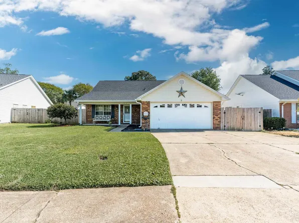 1418 Sterling Point Dr, Gulf Breeze, FL 32563