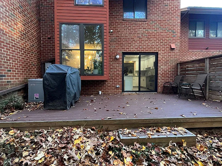 11502 Sunder Ct — Photo 42