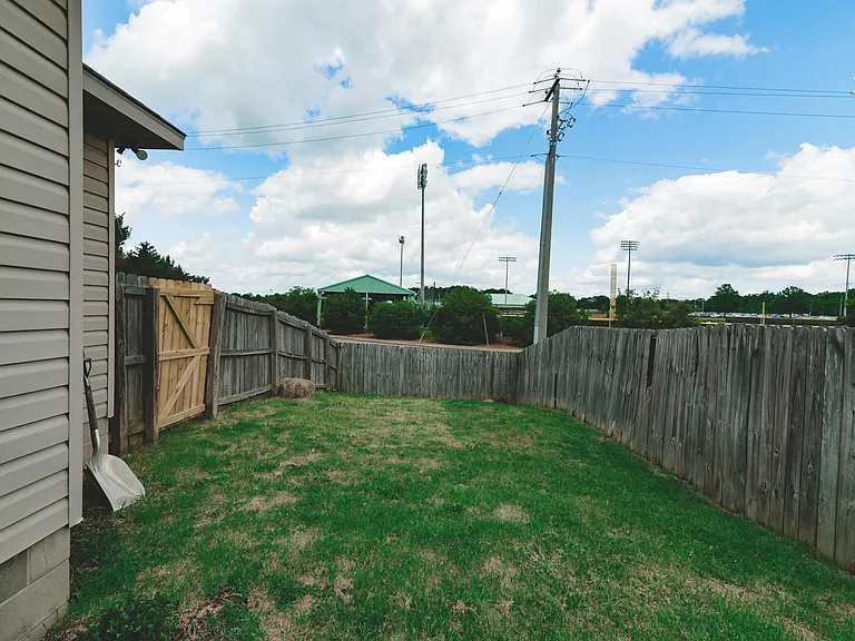 9703 Full Moon Cir — Photo 27