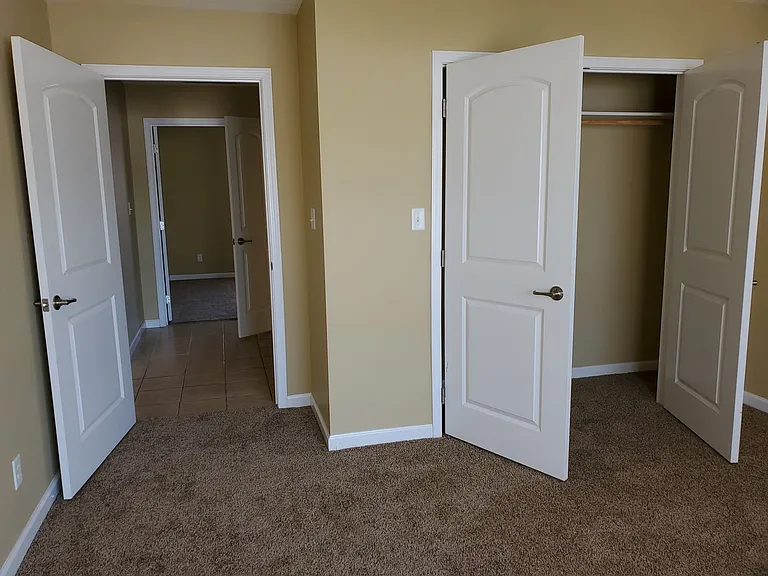 1403 Guardian Pl — Photo 11
