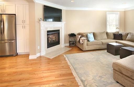 5th image of 123 Sheridan St
