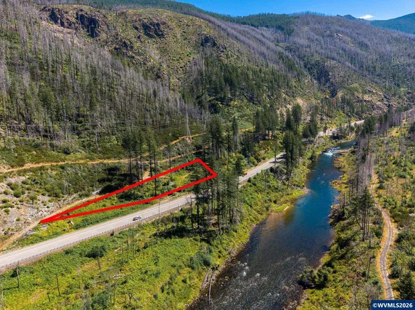 37989 N Santiam Hwy, Gates, OR 97346