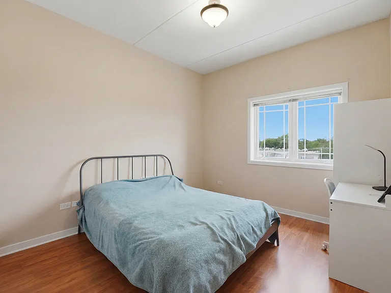 5588 N Lincoln Ave #402 — Photo 18