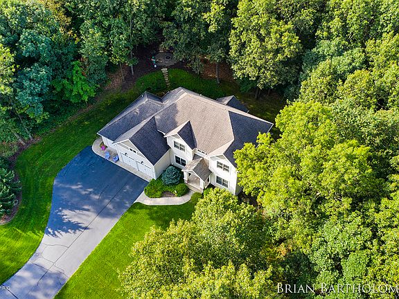 5th image of 3920 Plateau Trace Ct NE