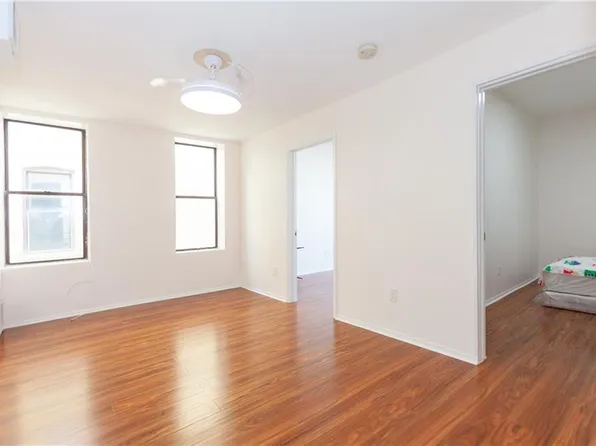 200 Bay 22nd St APT C3, Brooklyn, NY 11214