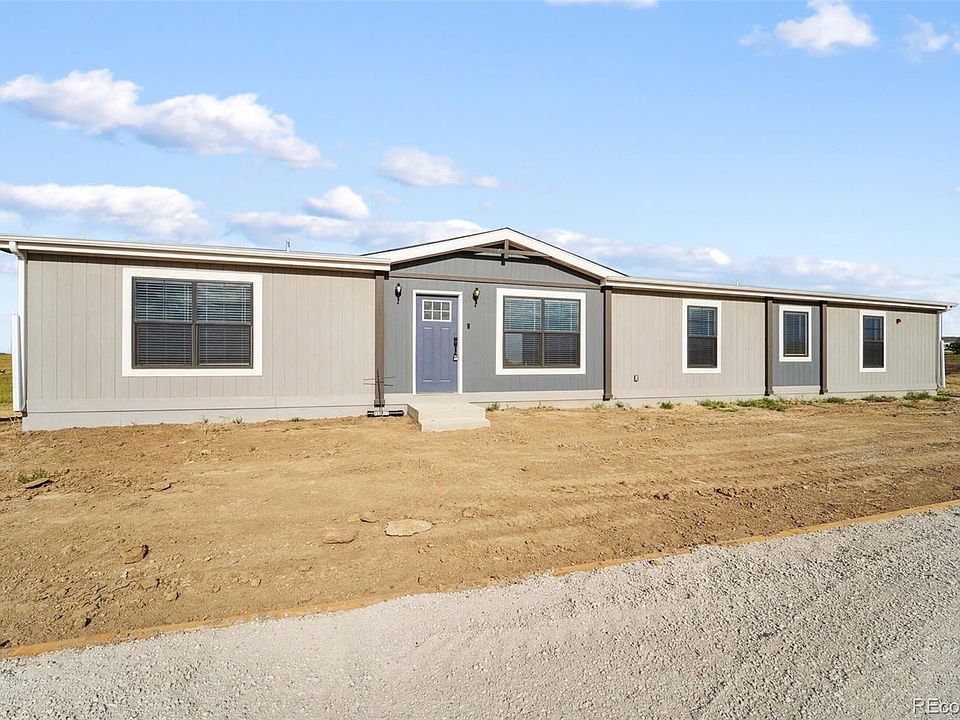くらやえみ　Passing by 13073 Pass Me By Road, Strasburg, CO 80136 | Zillow