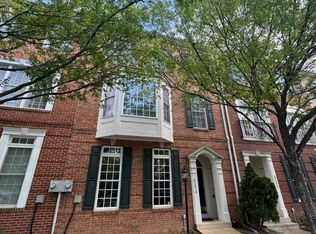 42470 Legacy Park Dr, Ashburn, VA 20148
