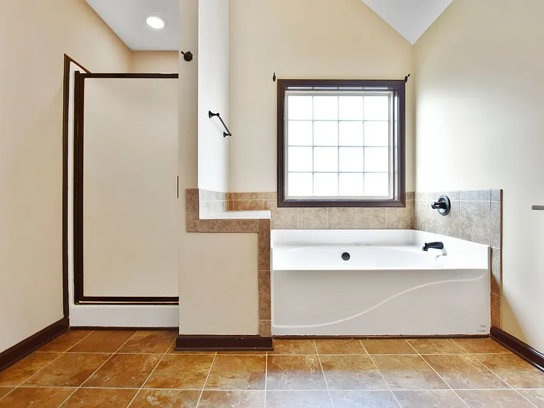 1240 Chinook Cir — Photo 21