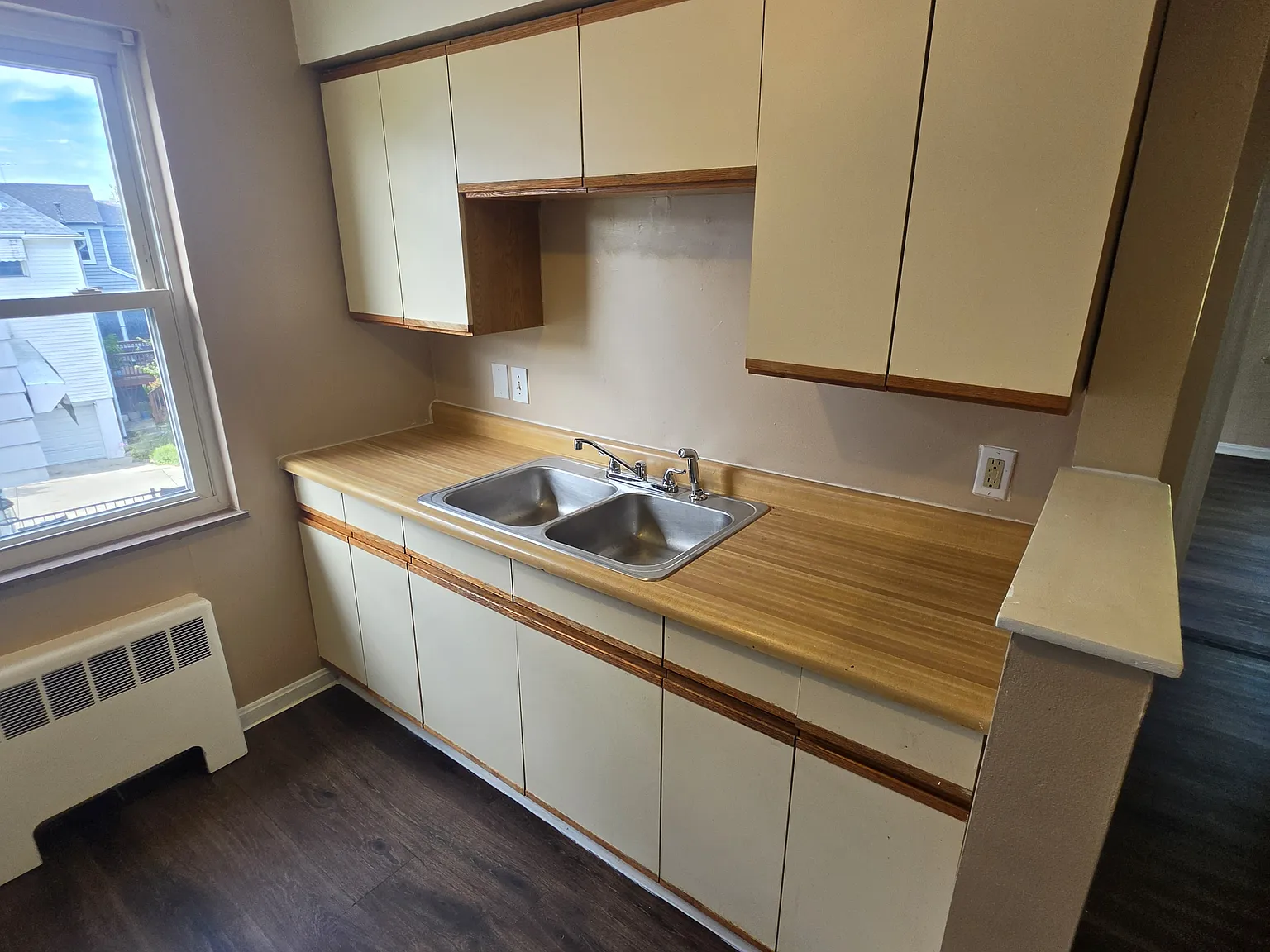 1 bed, 700 sqft, $950 — Photo 4