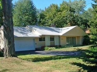 1919 W Pleasant Valley Rd, Parma, OH 44134