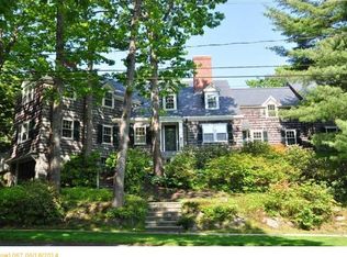 21 Oakhurst Rd, Cape Elizabeth, ME 04107
