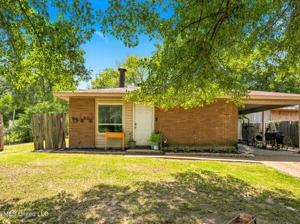 211 Baugh St, Pearl, MS 39208