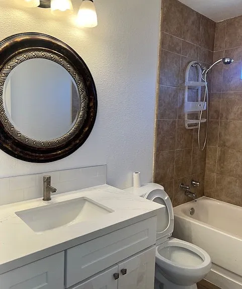 8837 Los Olivas Ct — Photo 11