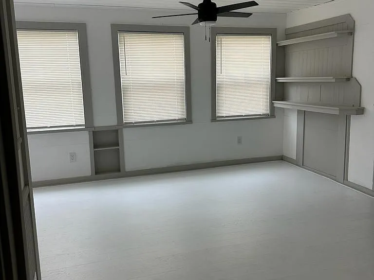 1329 NW Antoch Ave — Photo 14