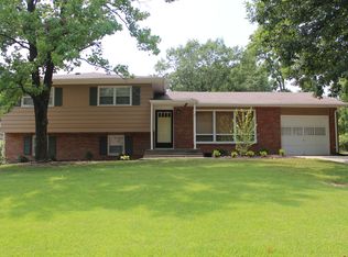 1207 S Fairview Rd, Columbia, MO 65203