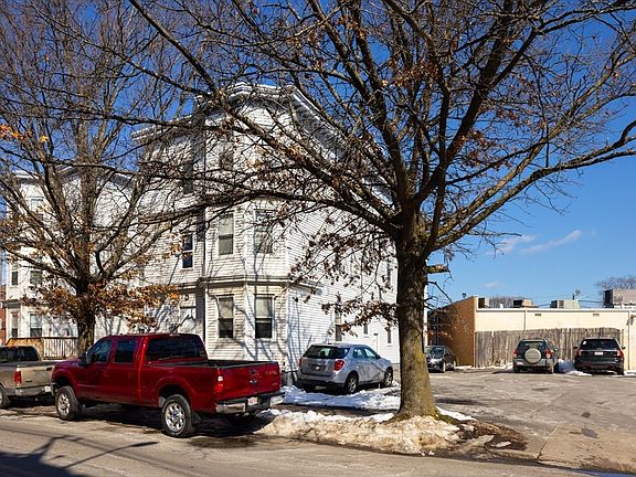 2nd image of 183-185 Chestnut St