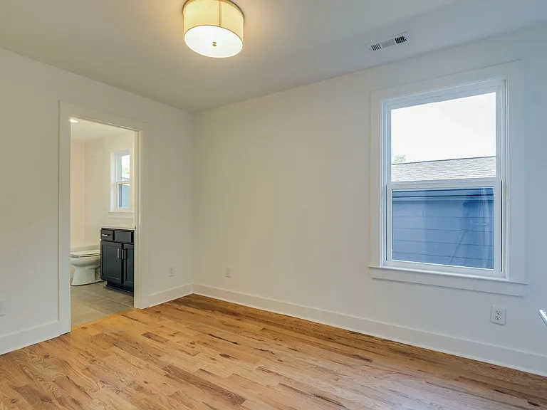 1822A 16th Ave N #1 — Photo 7
