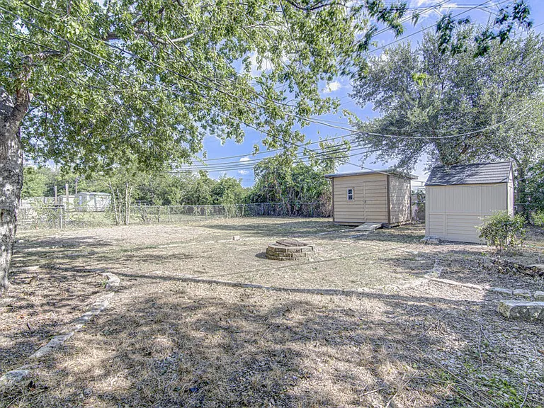1410 Kamar Dr — Photo 21