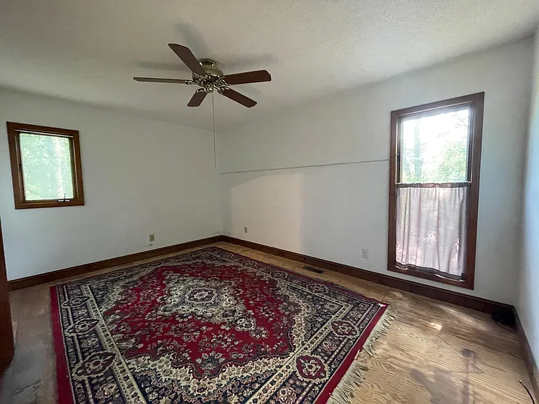 226 Rock Valley Rd — Photo 17