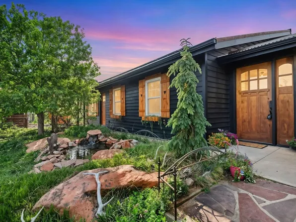 69 Juniper Ridge Rd, Laporte, CO 80535