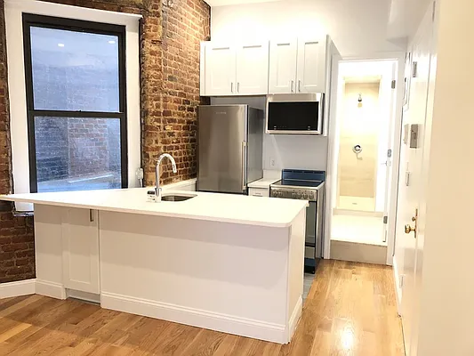 Rented by Sky Management | media 3