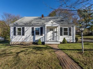 3 Hemlock Rd, Hingham, MA 02043