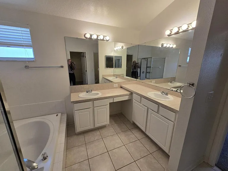24505 Landing Dr — Photo 12