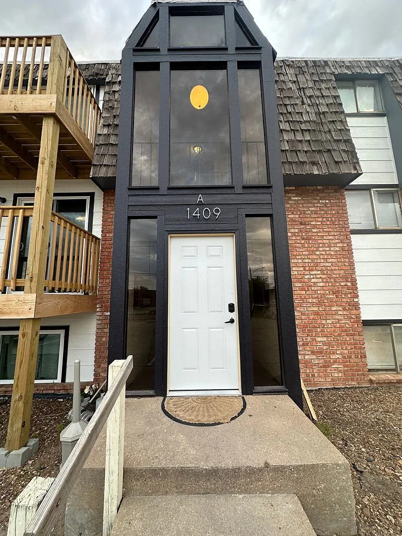 1409 E IRON — Photo 1