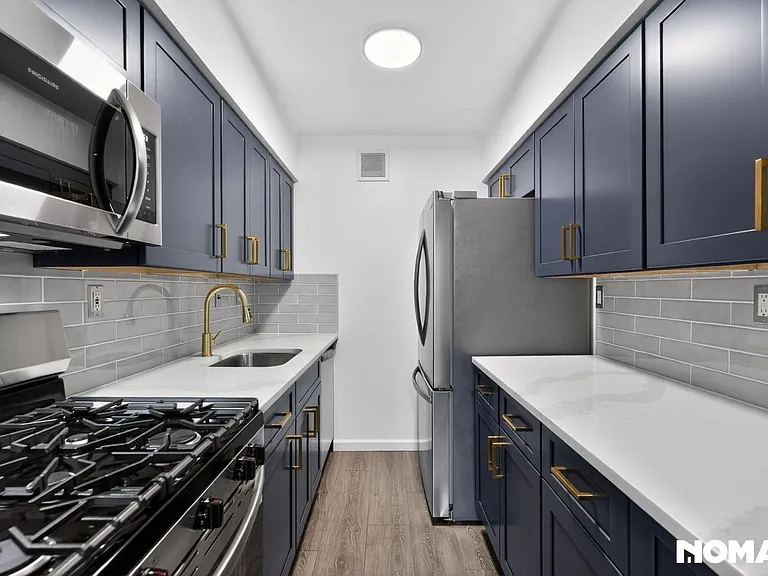 516 Corinthian Ave #B — Photo 6