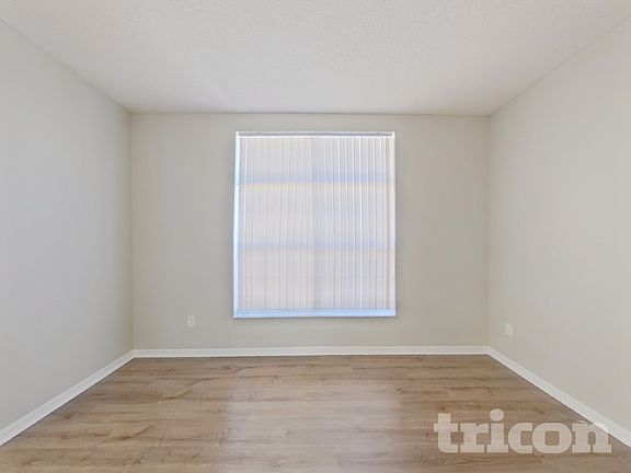 4th image of 1240 Wyndham Pine Dr