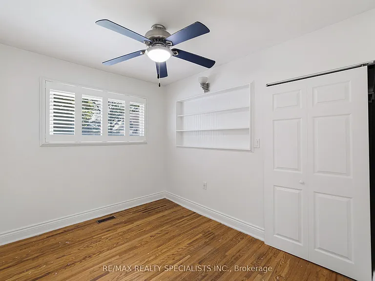 115 Kings Forest Dr — Photo 13