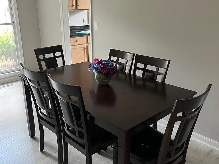 321 Maryland Ave — Photo 5