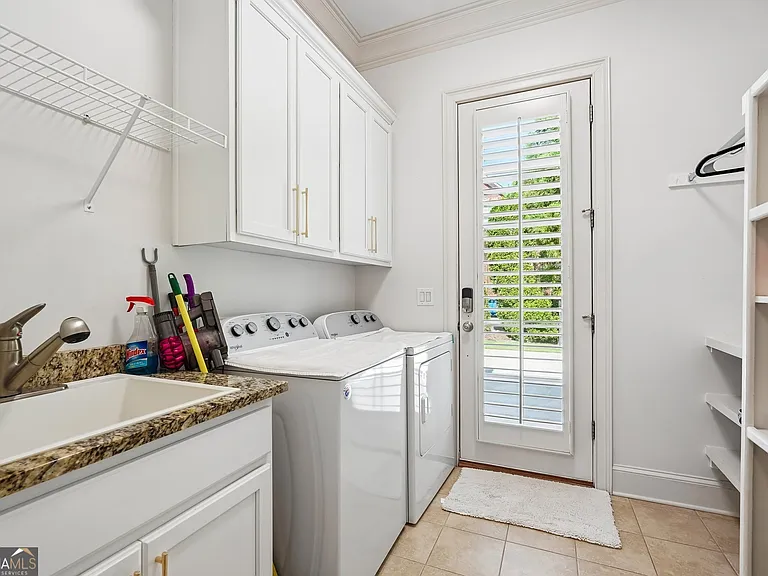 103 Century Park Pl — Photo 40