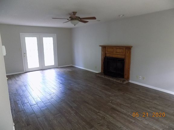 3rd image of 2149 Bauling Ln