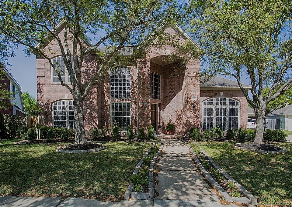 1st image of 2814 Hidden Knoll Ct
