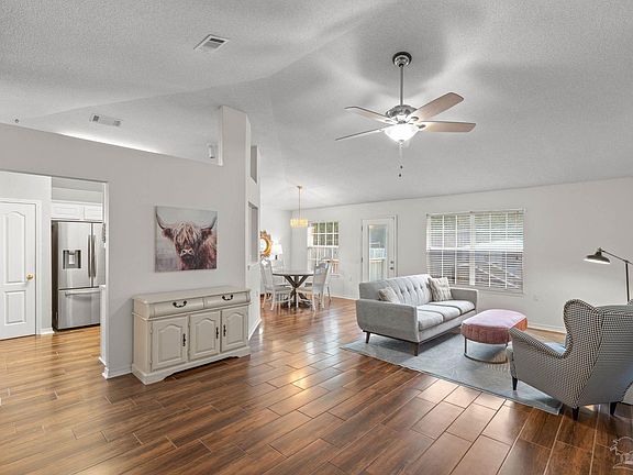 4th image of 5561 Fawn Ridge Dr