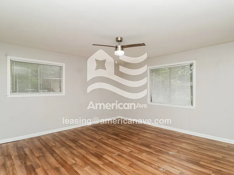 1179758_006_main_bedroom_6.jpg