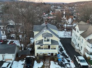 17 Grove St, Bristol, CT 06010