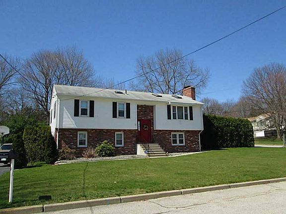 2nd image of 10 Andrews Dr